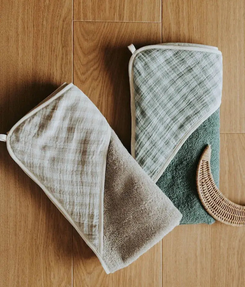 Cape de bain vichy vert de gris