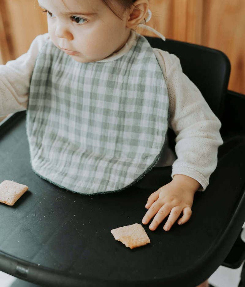 Bavoir vichy vert de gris