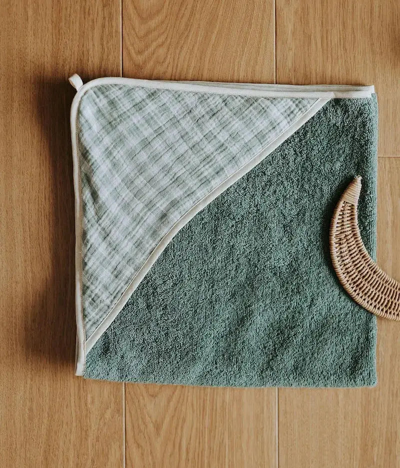 Cape de bain vichy vert de gris